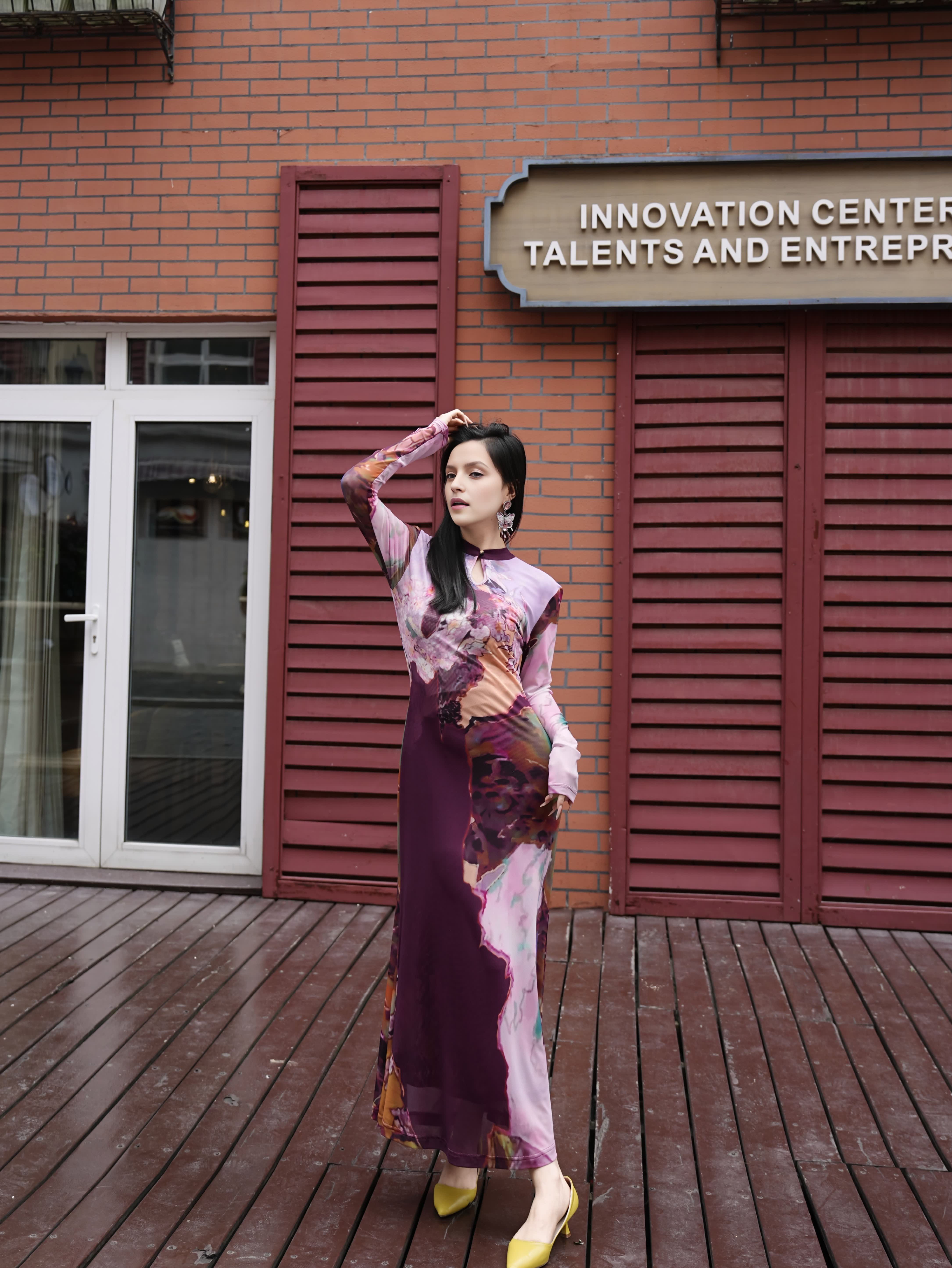 HZHJ original designer style red purple ink shadow dress, French slimming, high-end western-style, light luxury