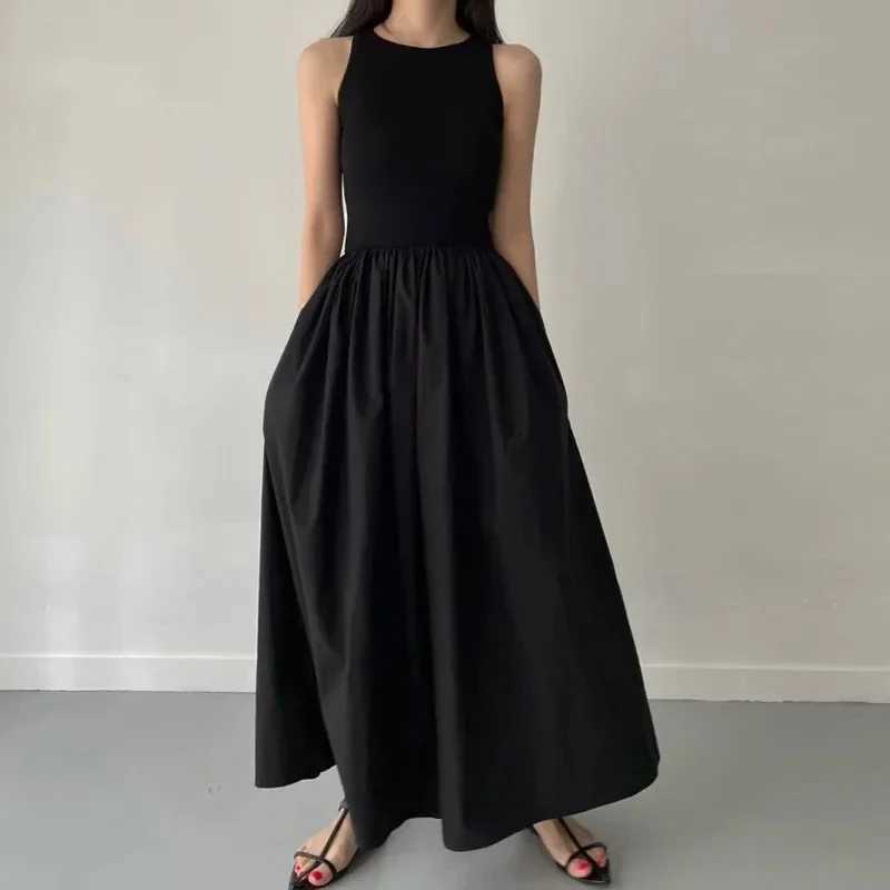 New Summer Simple Elegant Black Long Dresses For Women Round Neck Sleeveless High Waist Temperament Female Fashion Style Dress XJ250610