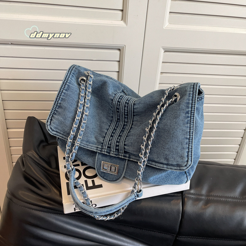 Denim Fabric for Women 2024 New Chain Shoulder Simple Fashion Commuter Large Capacity Tote Bag ddmynov