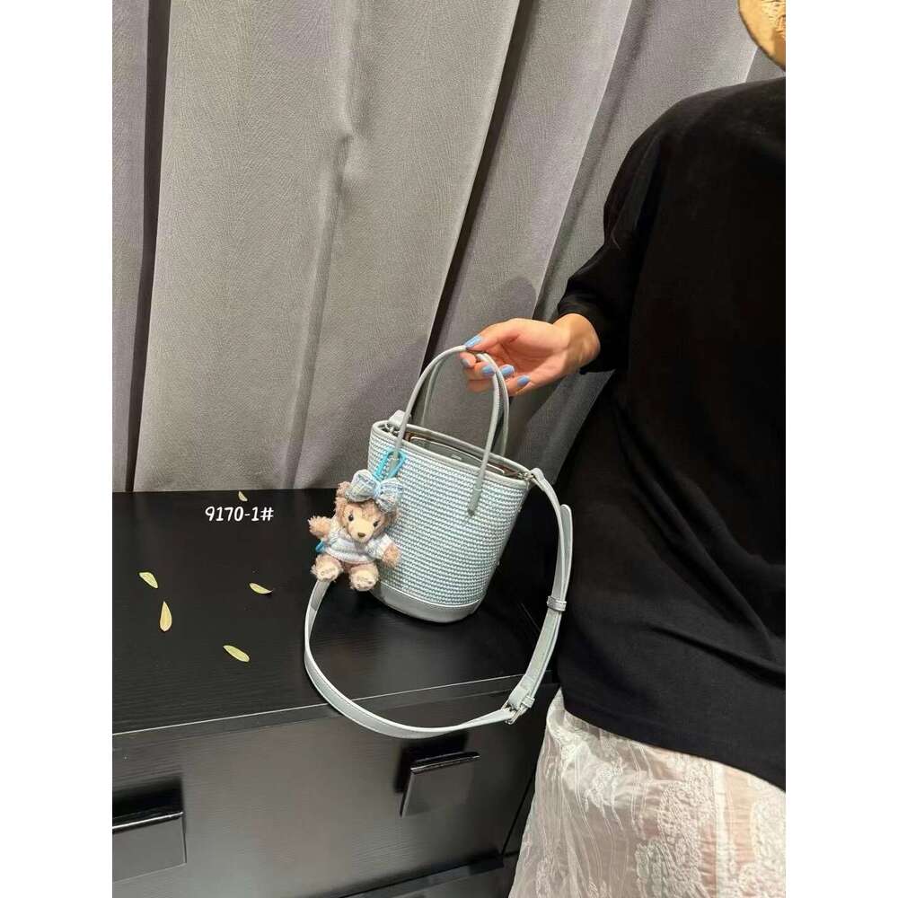 2025 New Straw Woven Commuter Handbag Casual Beach Vacation Tote Fashion Crossbody Bag