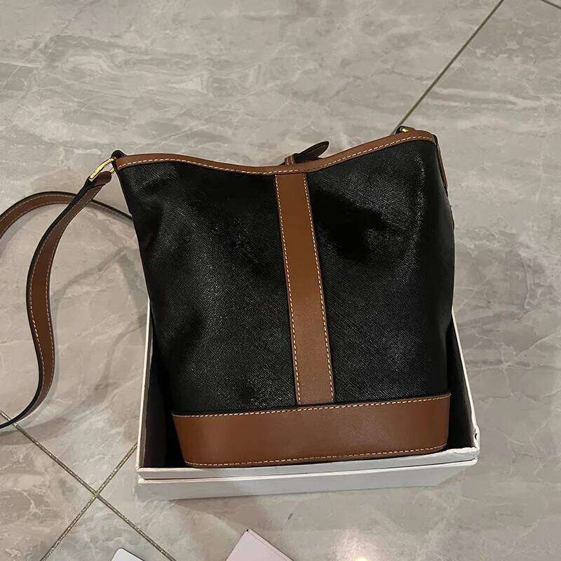 New Women's Multifunctional Bucket Bag, Fashionable Single Shoulder Crossbody Bag, Casual High-Quality Fashion Design Bag 2025/06/10