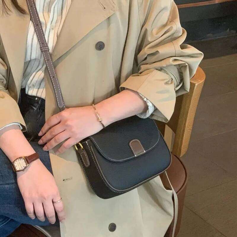 New Cowhide Shoulder Crossbody Ladies Genuine Leather Niche Commuter Versatile Small Square Bag, Lightweight Cell Phone Bag