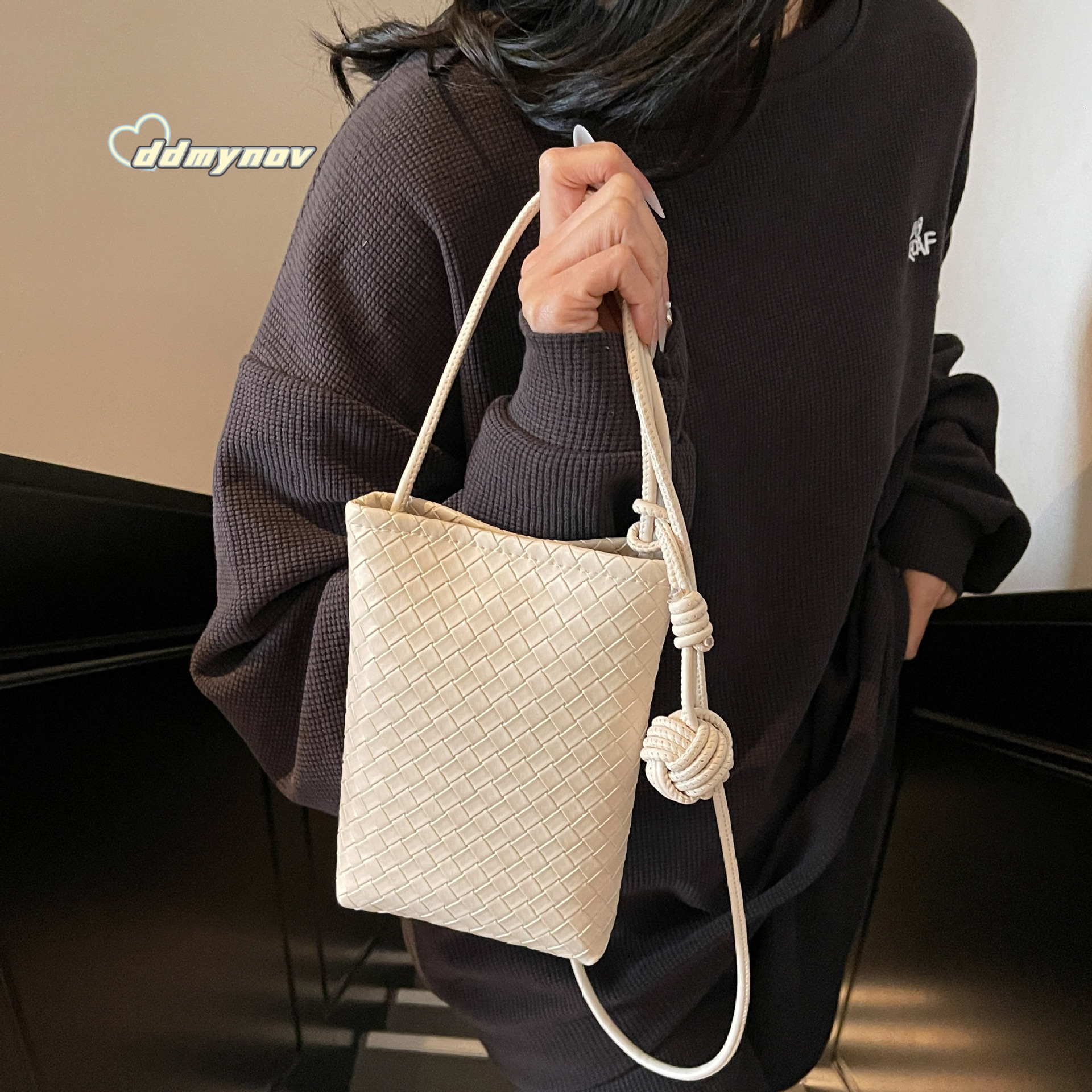 Phone for Women Woven Crossbody Trendy New Niche Design Korean Style Ins Shoulder Bag ddmynov
