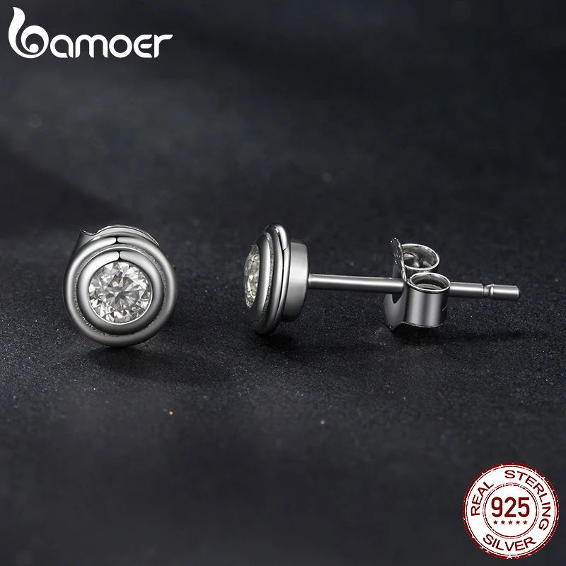 BAMOER Moissanite Diamond Earrings for Women White Gold Plated 925 Sterling Silver Bezel Set Round Studs Fine Jewelry Women Man Diamond Gift MSE083