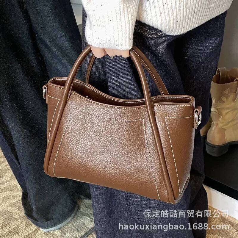 Retro Minimalist Hand-Held Bucket New Niche High-End Single Shoulder Bag, Casual Versatile Women's Bag