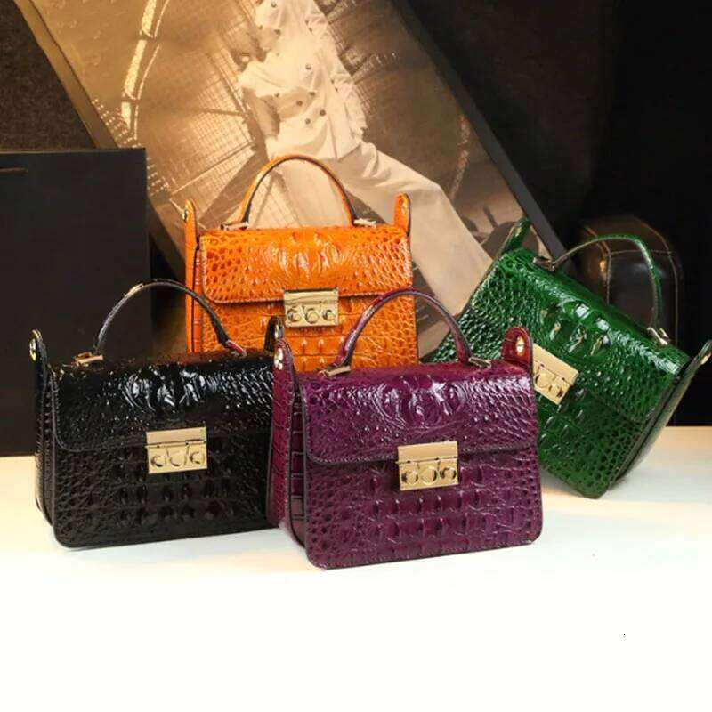 Crocodile Patterned Small Square Genuine Leather Bag, Luxurious Handbag, Fashionable Single Shoulder Crossbody Bag