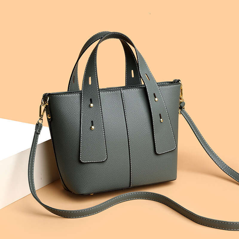2025 Trendy Textured Women's Niche Wide Strap Handbag Crossbody Fashion Versatile Shoulder Bag