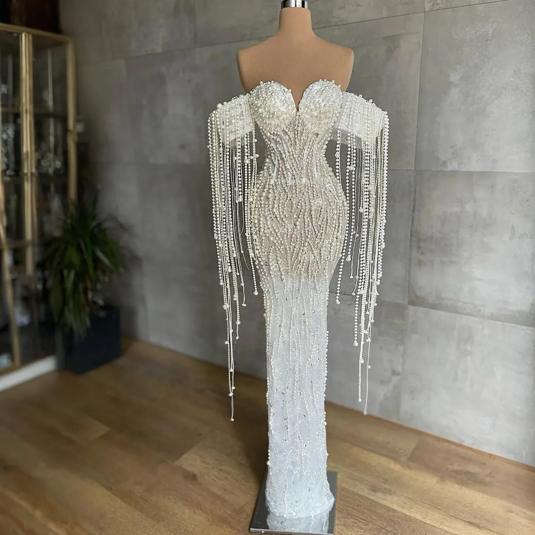 Stunning Tassels Beaded Wedding Dress Luxury Off The Shoulder Mermaid Bridal Gown Fashion Pearls Bride Dresses Customized