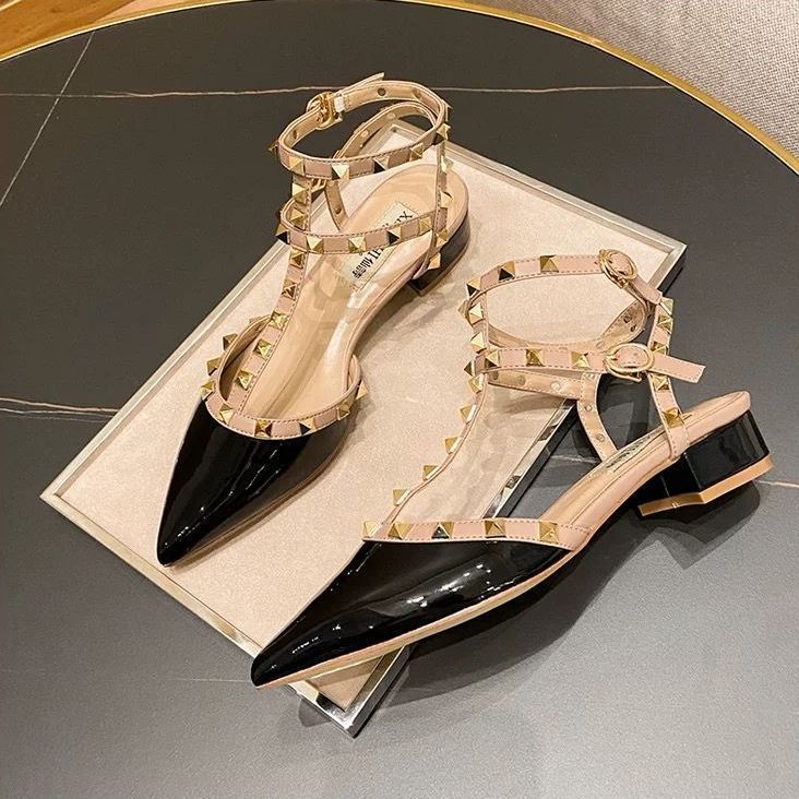 free Shipping Thick heeled slippers Middle heel sandals Pointed single shoe Naked high heels Wearing women high heels outside