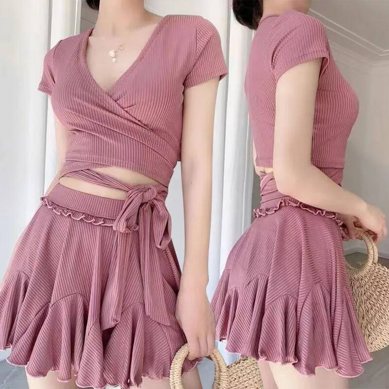 2024 New Summer Korean Sexy Solid Bikinis 2 Piece Set Women Split Swimsuit High Waist Backless Vacation Style Bikini