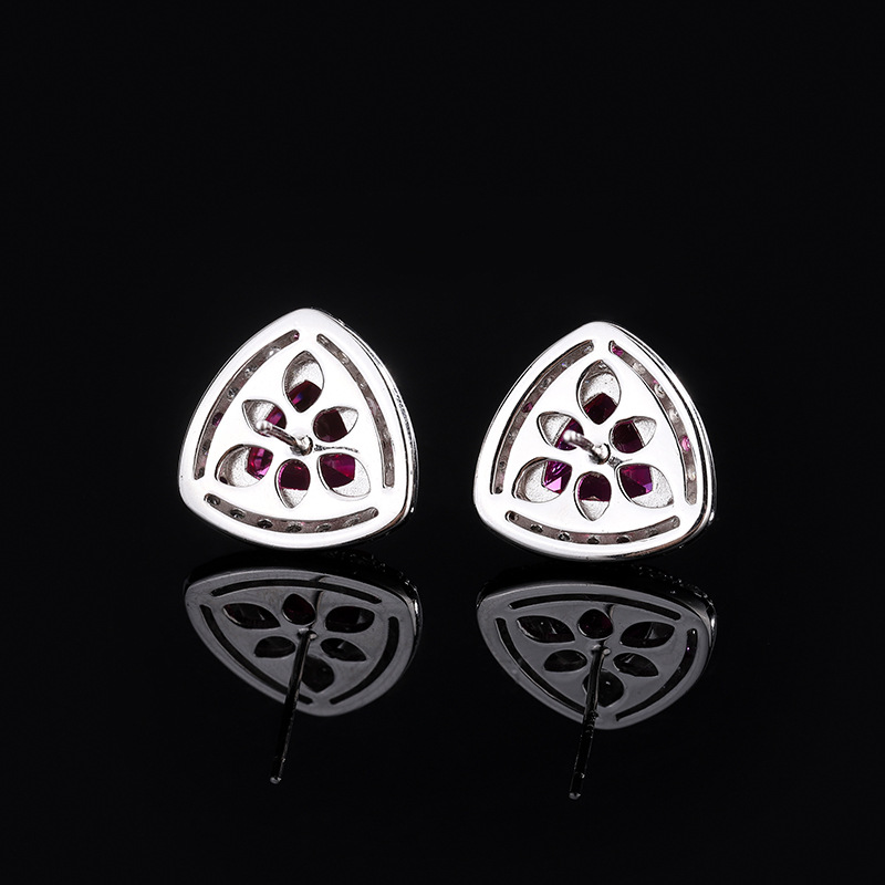 Hypoallergenic Crafted Triangle Pendants with Deep Red Gems Suitable for Everyday Attire