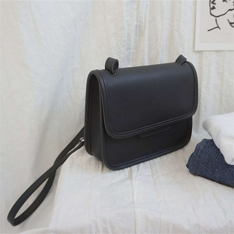 Korean INS Super Popular Small Square for Women 2020 Internet Celebrity Simple Girl Mori Style Single Shoulder Crossbody Bag Trend
