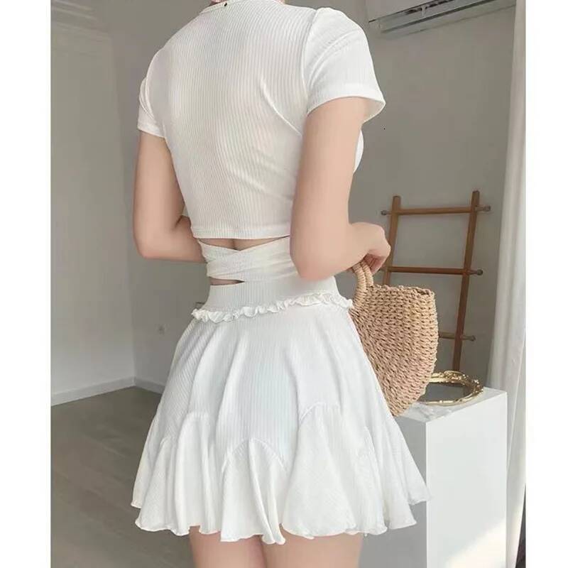 2024 New Summer Korean Sexy Solid Bikinis 2 Piece Set Women Split Swimsuit High Waist Backless Vacation Style Bikini