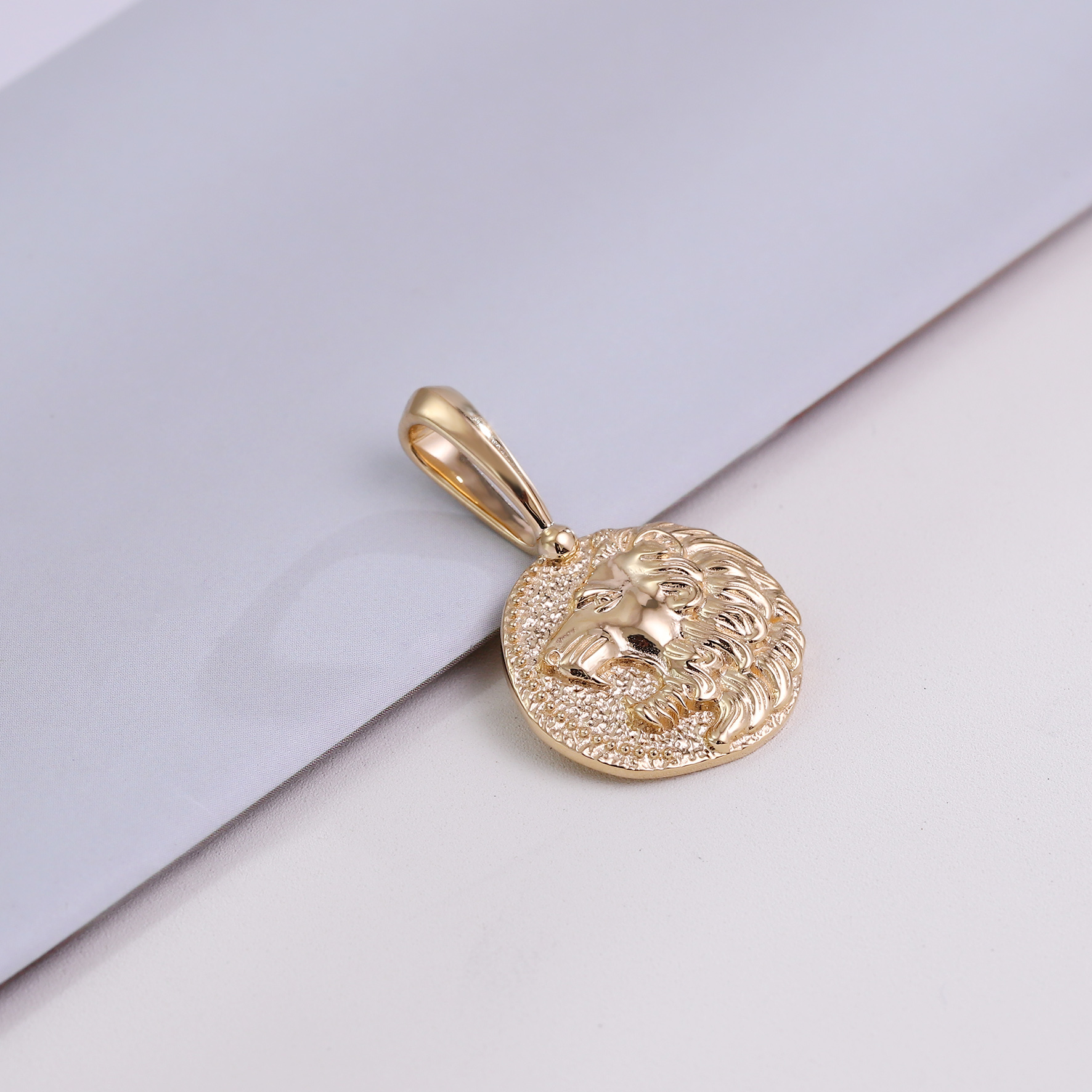 Provence Jewelry Custom Luxury Jewelry Animal Design Lion Pendant Customized 10k 14k 18K Soild Yellow Gold Smooth Back Hip Hop Jewelry for Gift