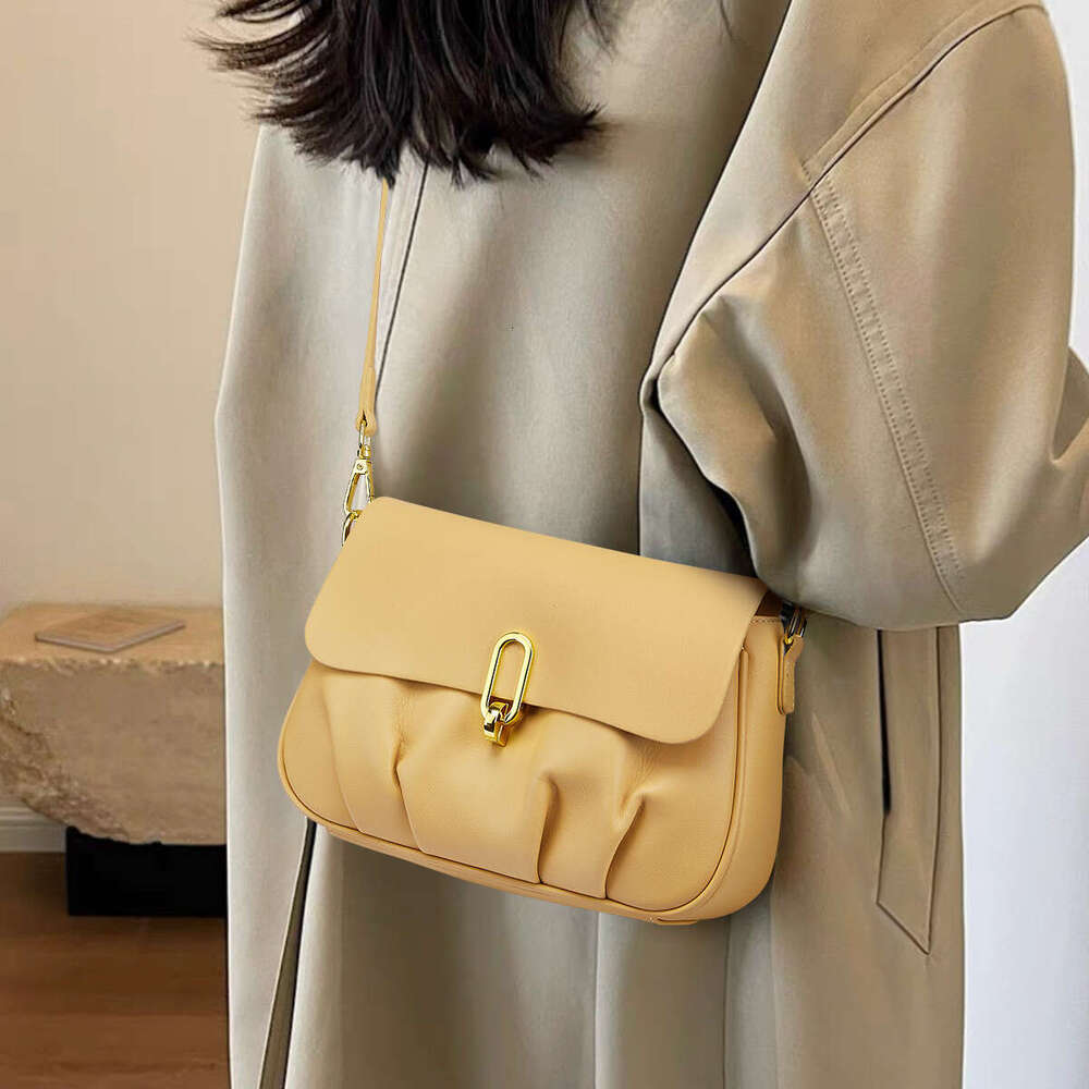 Luxury Women's 2025 New Cloud Single Shoulder Underarm Versatile Crossbody Bag