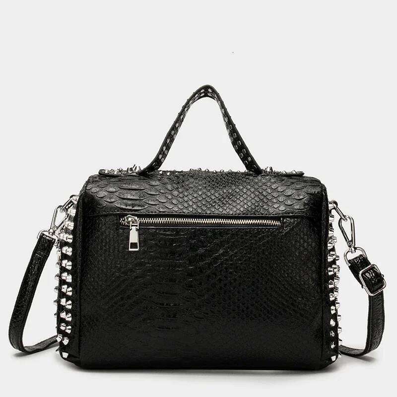 Women's Designer Purses And Handbags Shoulder Bags Vintage Rivet Tote For Women Large Capacity Travel Bag Purse