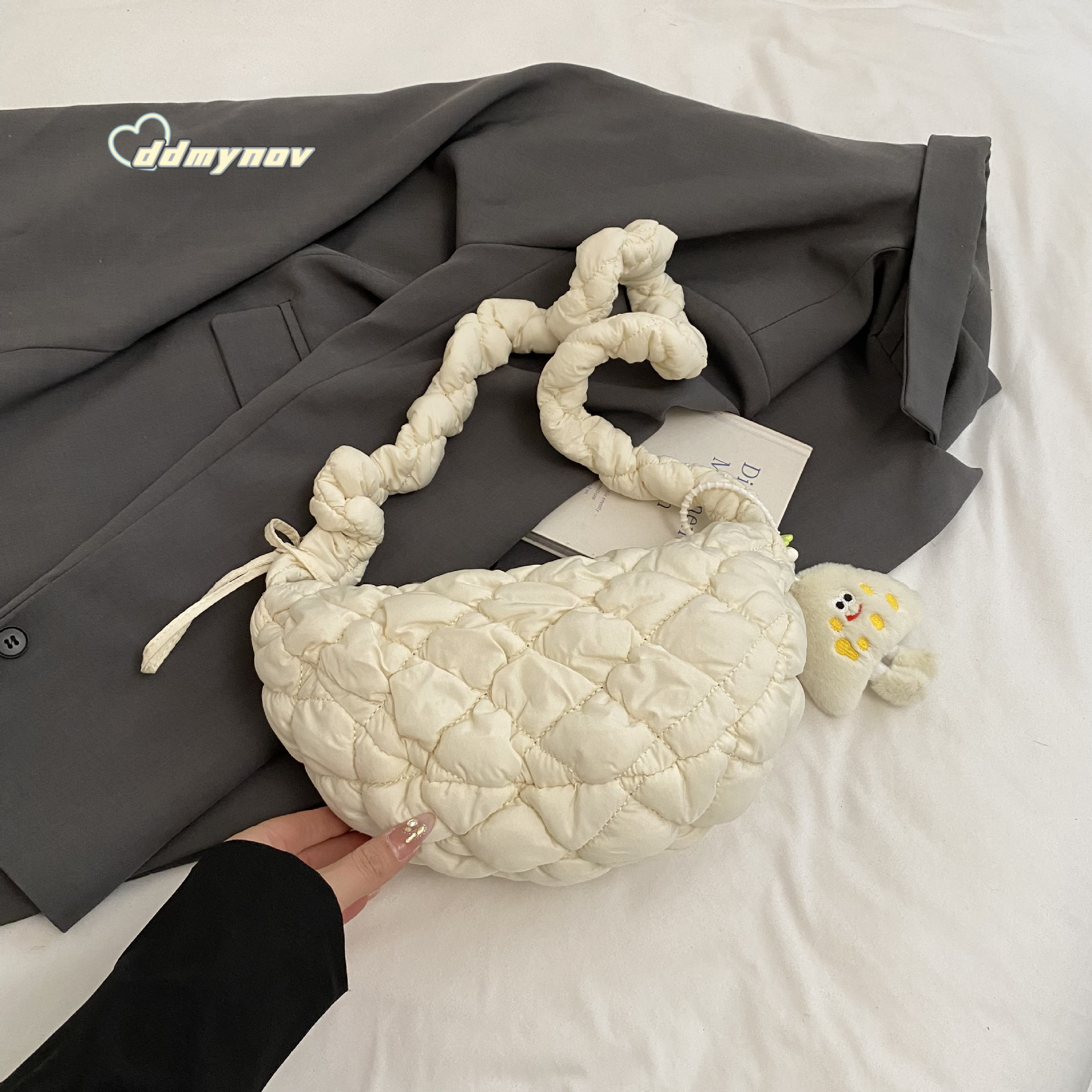 Autumn Winter Versatile High-End Niche Crossbody for Women 2025 New Gradient Color Pleated Cloud Bag ddmynov
