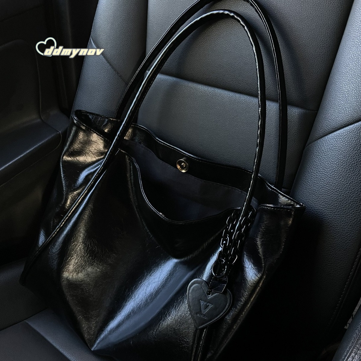Dark Cupid 2025 New Heart Pendant Large Capacity Tote Ultra-lightweight Office Commuter Bag ddmynov