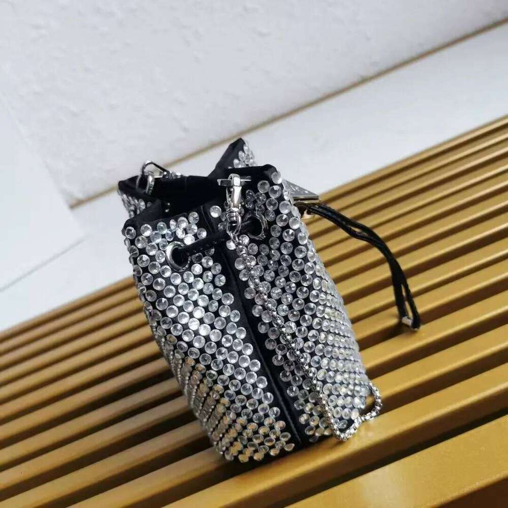 2025 Women's Cowhide Leather Crossbody Bag With Fashionable Flip Shoulder Small Square Bag, Handbag And Wallet