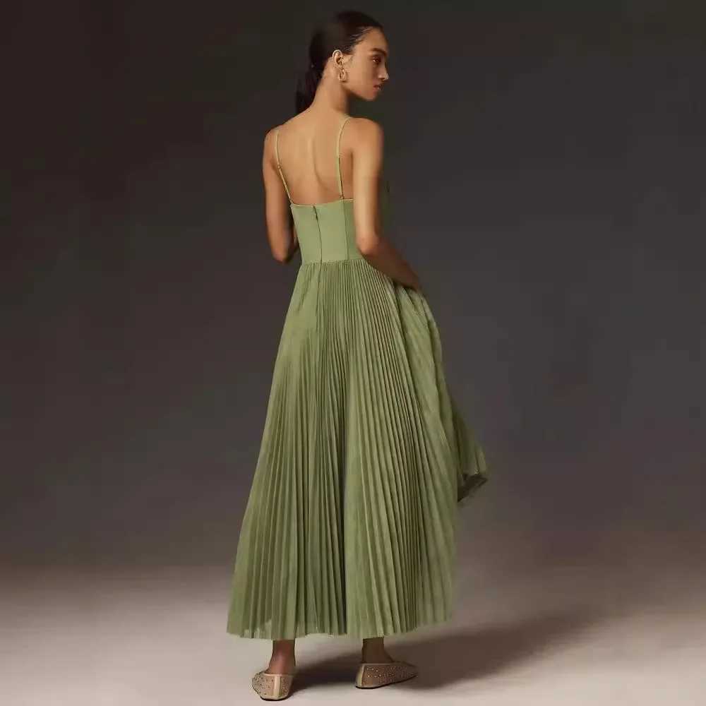 Sexy Evening Dress New Arrival Open-Back Long Sleeveless Deep V Slimming Dress Smooths Your Silhouette Bridesmaid Gown Womens XJ250610