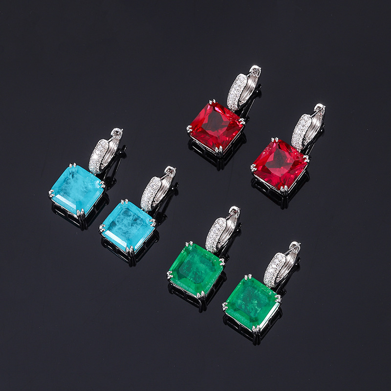 Sophisticated Rhodium Plated Bridal Accessory Piece - Sparkling Crystal-Inlaid Ornamentation for Special Occasions