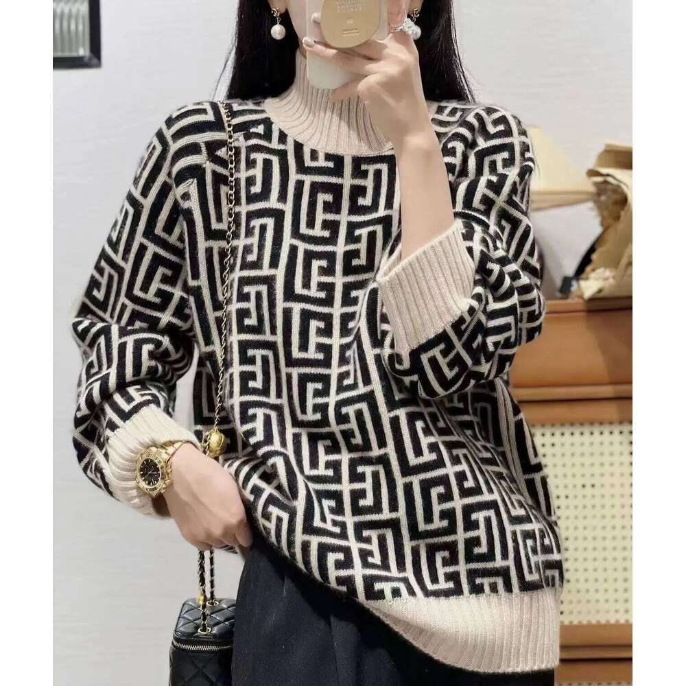 High-end 100% goat women stand collar bottom loose sweater autumn winter new of western style with age reduction