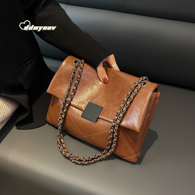 High-Quality Textured Chain for Women 2025 New Commuter Shoulder Underarm Trendy Fashion Versatile Crossbody Small Square Bag ddmynov