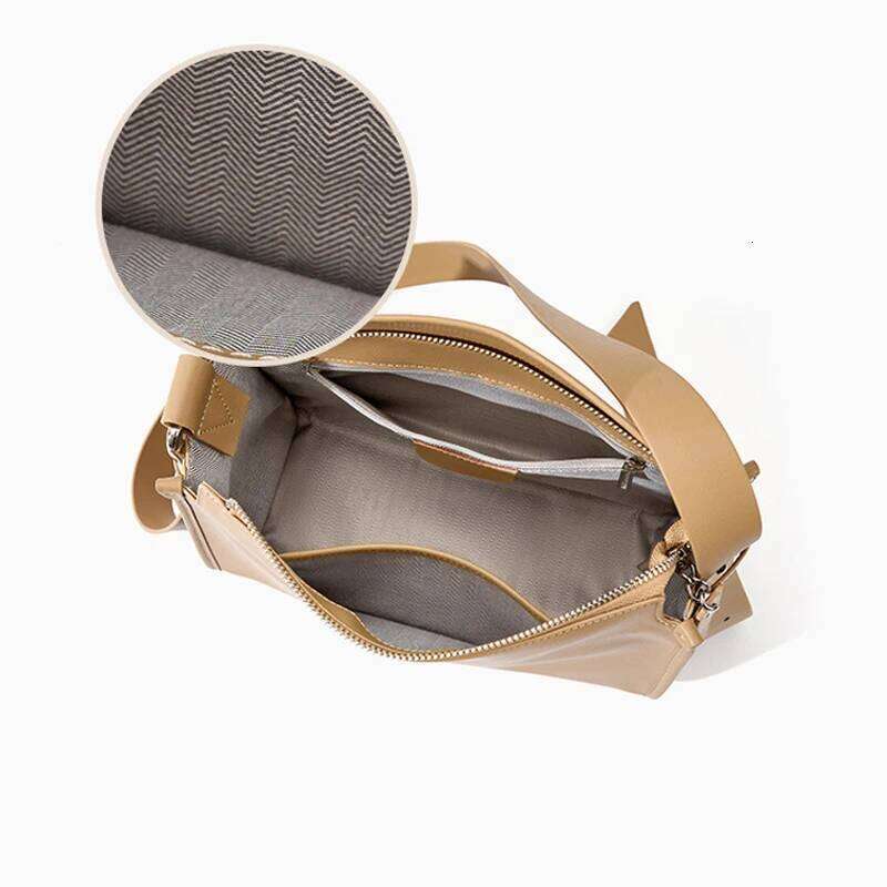 Women's Genuine Leather Large Capacity Diagonal Cross Bag Top Layer Cowhide Wide Shoulder Strap Fashionable Handbag