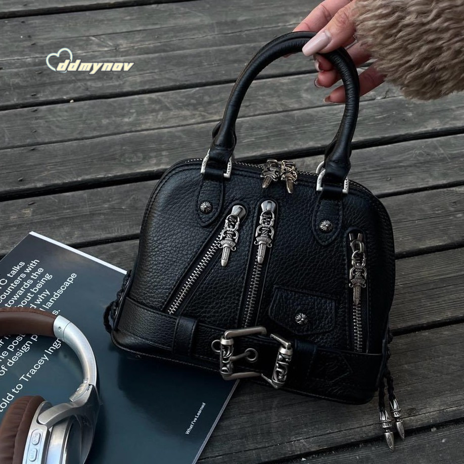 2025 New Motorcycle Shell Large Sword Dark Style Small Trendy Cool Girl Bag First Layer Cowhide Handbag ddmynov