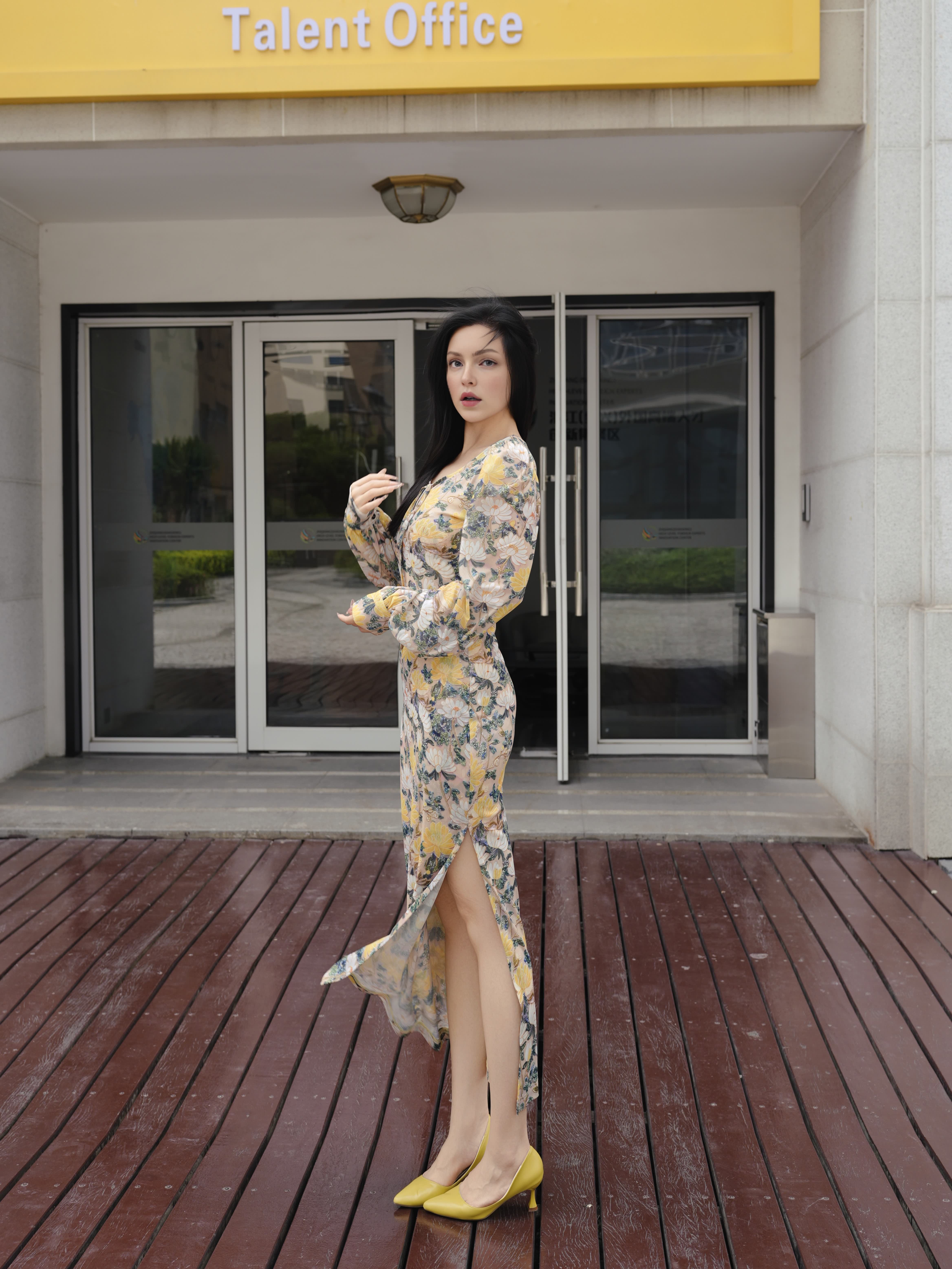 HZHJ Original Designer's Fragrant Flower Shadow Dress with Fashionable French Style