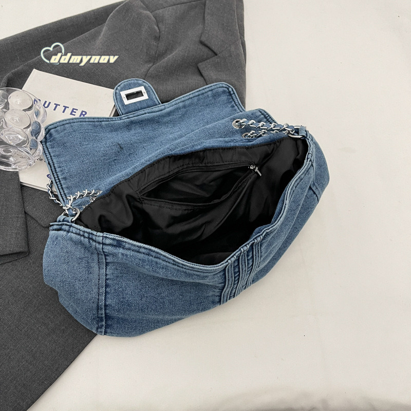 Denim Fabric for Women 2024 New Chain Shoulder Simple Fashion Commuter Large Capacity Tote Bag ddmynov