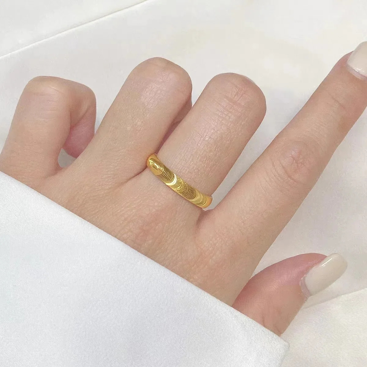 High - Grade 24K Pure Gold AU999 Cats Eye Ring Fashionably Simple for Couples Wholesale with Metal Stamp 250603
