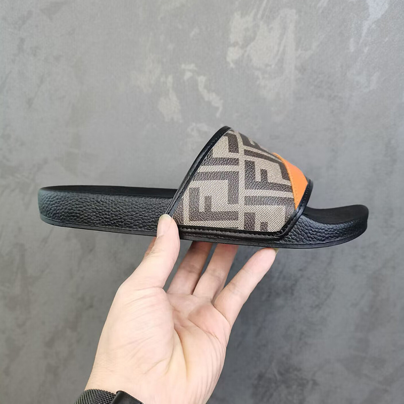 hot free shipping Designer Shoes for woman and men outdoor summer slippers sport beach shoes fashion classic Scuffs brown