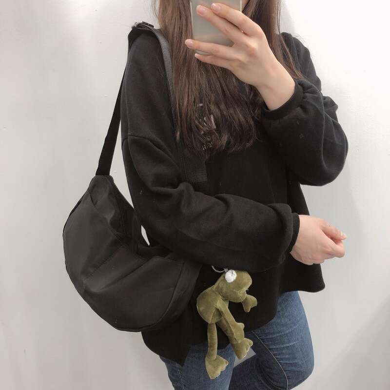 Korean and Japanese Chic Nylon Fabric Crossbody for Women 2023 Spring Summer New Versatile Dumpling Fashion Shoulder Bag Trend