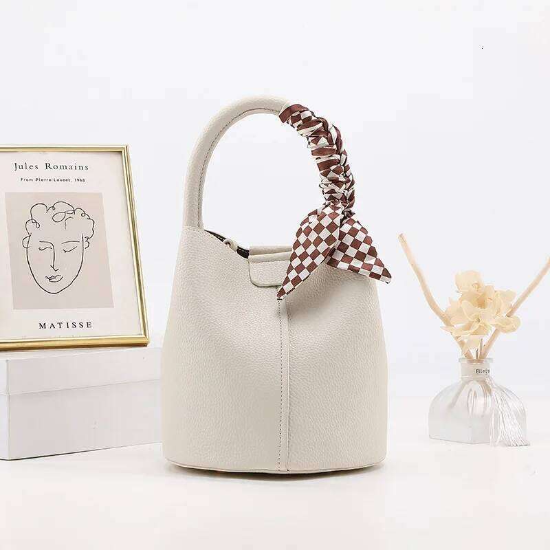 Bag Niche Design Commuting Bag Fashion Handbag Wholesale