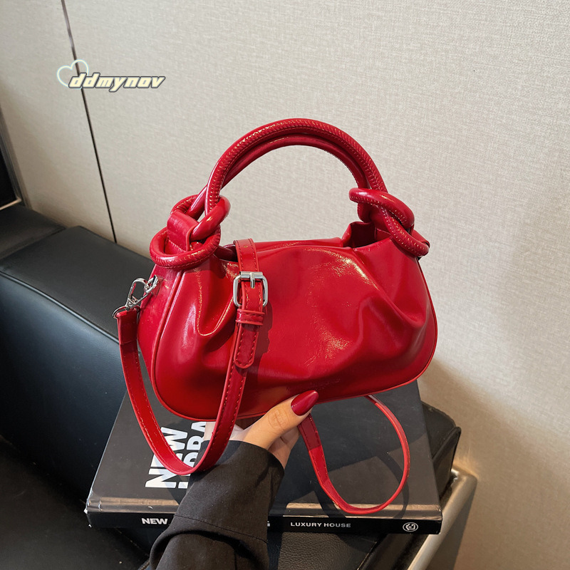Minimalist Casual Fresh Bags Trendy Versatile Niche Design Lightweight Single Shoulder Crossbody Handheld Cloud Bag ddmynov