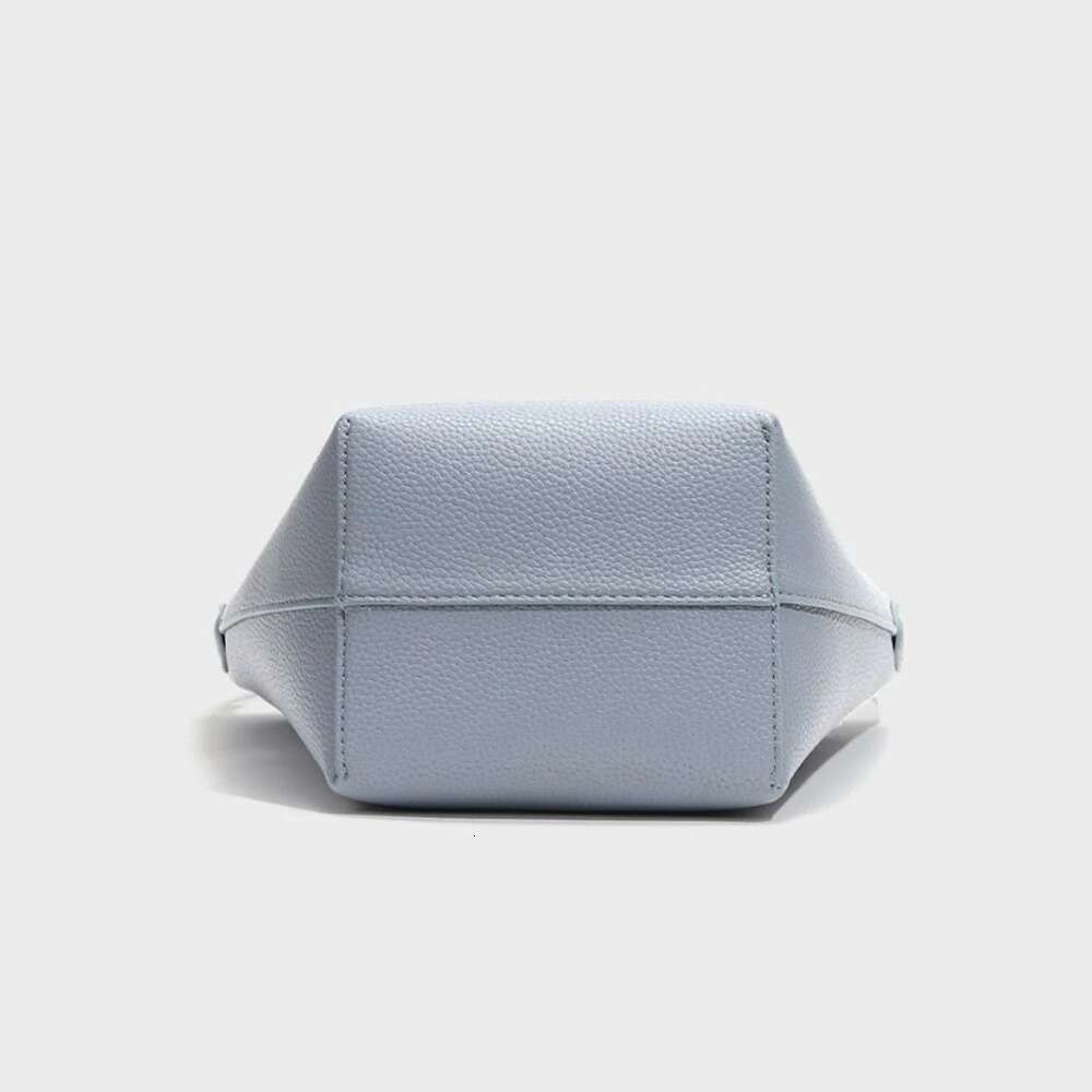 Large Capacity Women Bag Lazy Tote Casual Daypack Pack Bucket Handbags Ladies Solid Color Genuine Leather Handbag