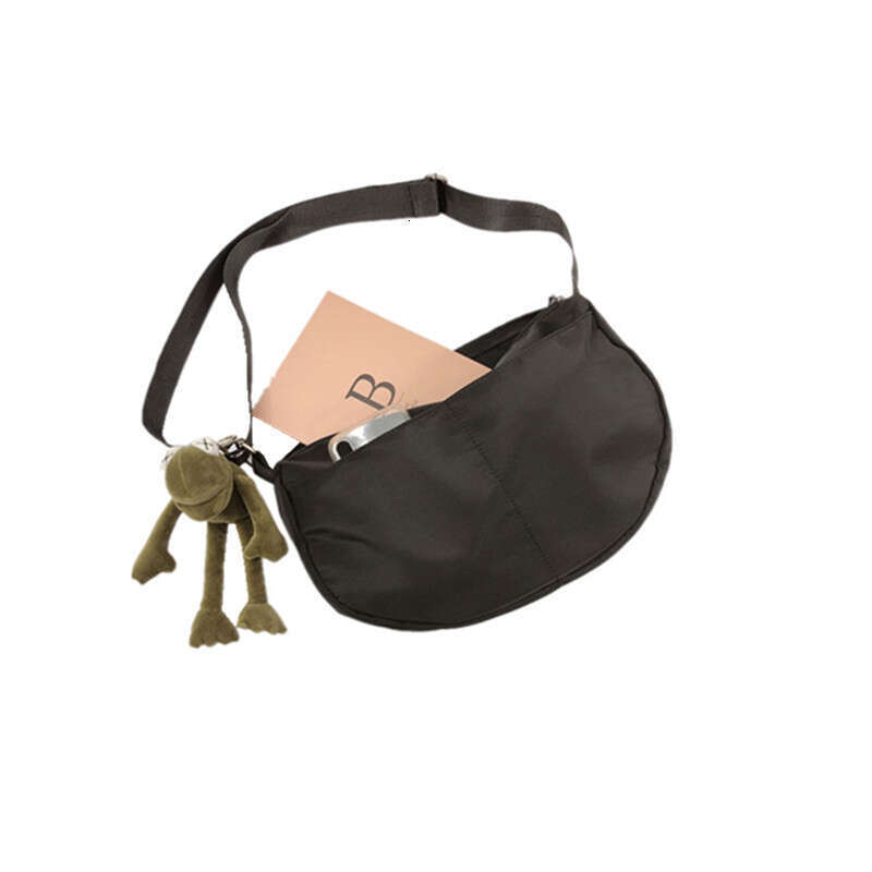 Korean and Japanese Chic Nylon Fabric Crossbody for Women 2023 Spring Summer New Versatile Dumpling Fashion Shoulder Bag Trend