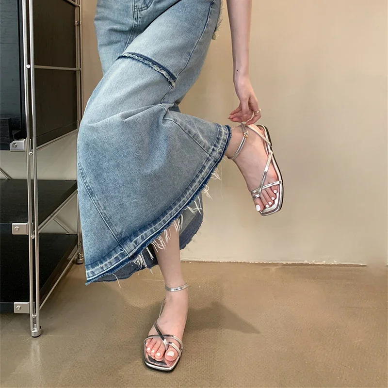 2025 Summer Gladiator Women Sandals Fashion Elegant Narrow Band Clip Toe Shoes Ladies Comfort Flats Beach Sandalias 250604