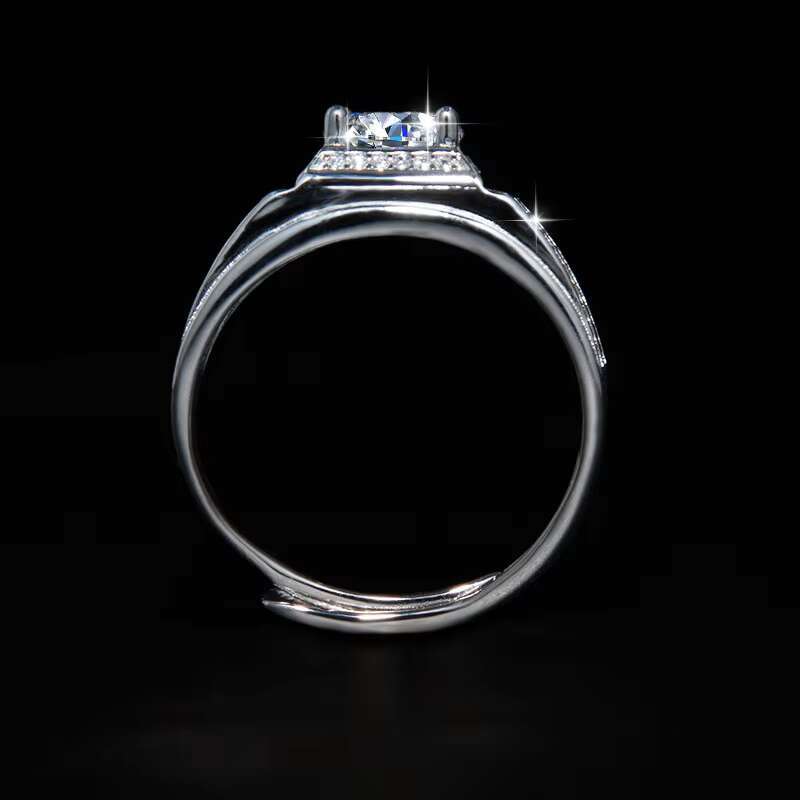 Wholesale Free Certificate Classic 925 Sterling Silver Rhodium Plated 1CT Round Brilliant Cut Moissanite Ring for Men
