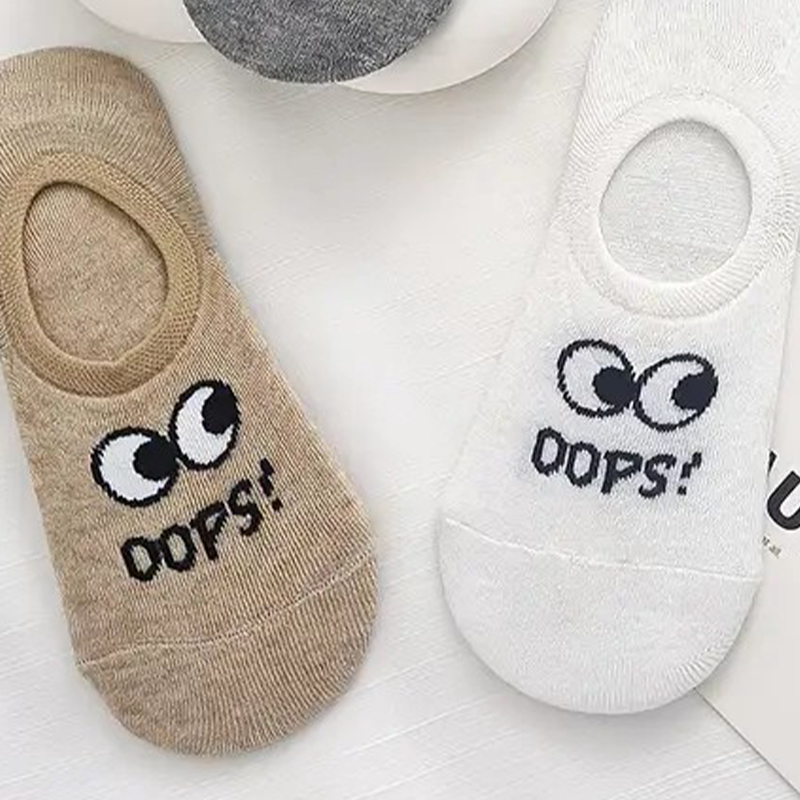 Cute Big Eyes & Oops Letter Print Non-Slip Breathable Boat Socks - Lightweight Multi-Colored Soft Fabric