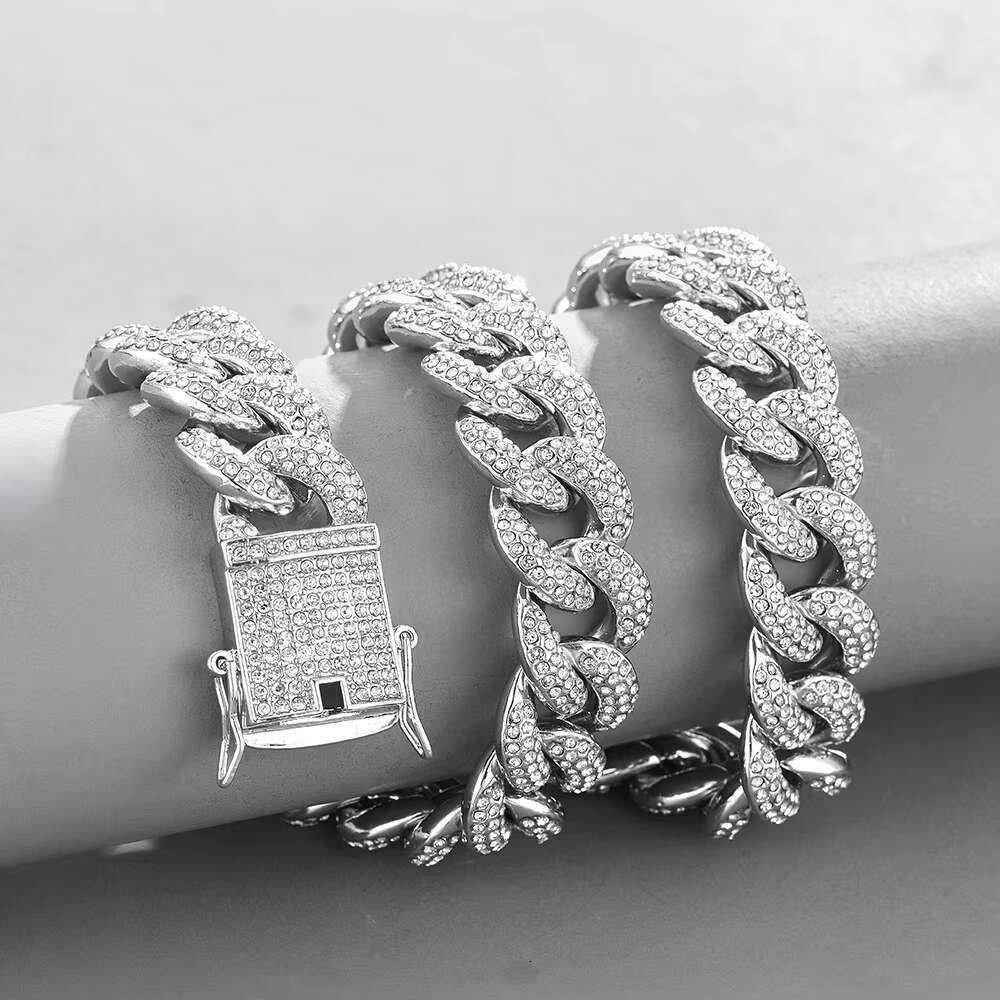 OACOCA Fashion Full of Diamond Cool Cuban Gold Chain Jewelry Hip Hop Jewelry Diamond Icy Mens Cuban Chain Necklace for Women