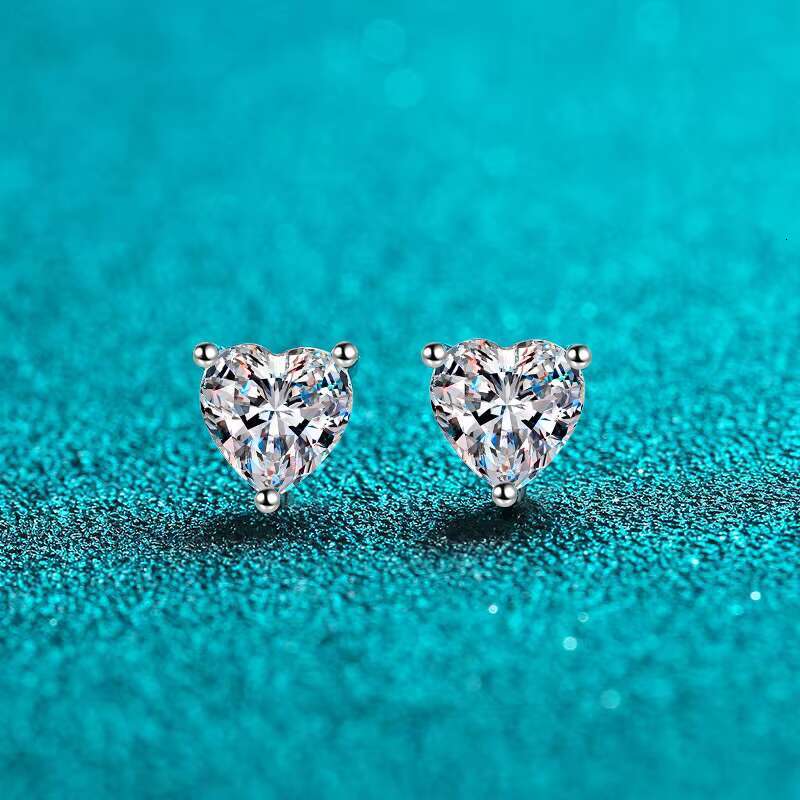 S925 Sterling Silver Heart-Shaped Moissanite Stud Earrings for Women - Minimalist Design with Pt950 Gold Plating