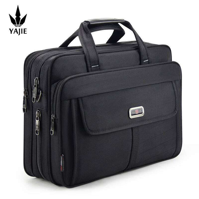 Stylish Water-resistant Businessmans Notebook Case: Spacious Design Fits Up To A 15.6