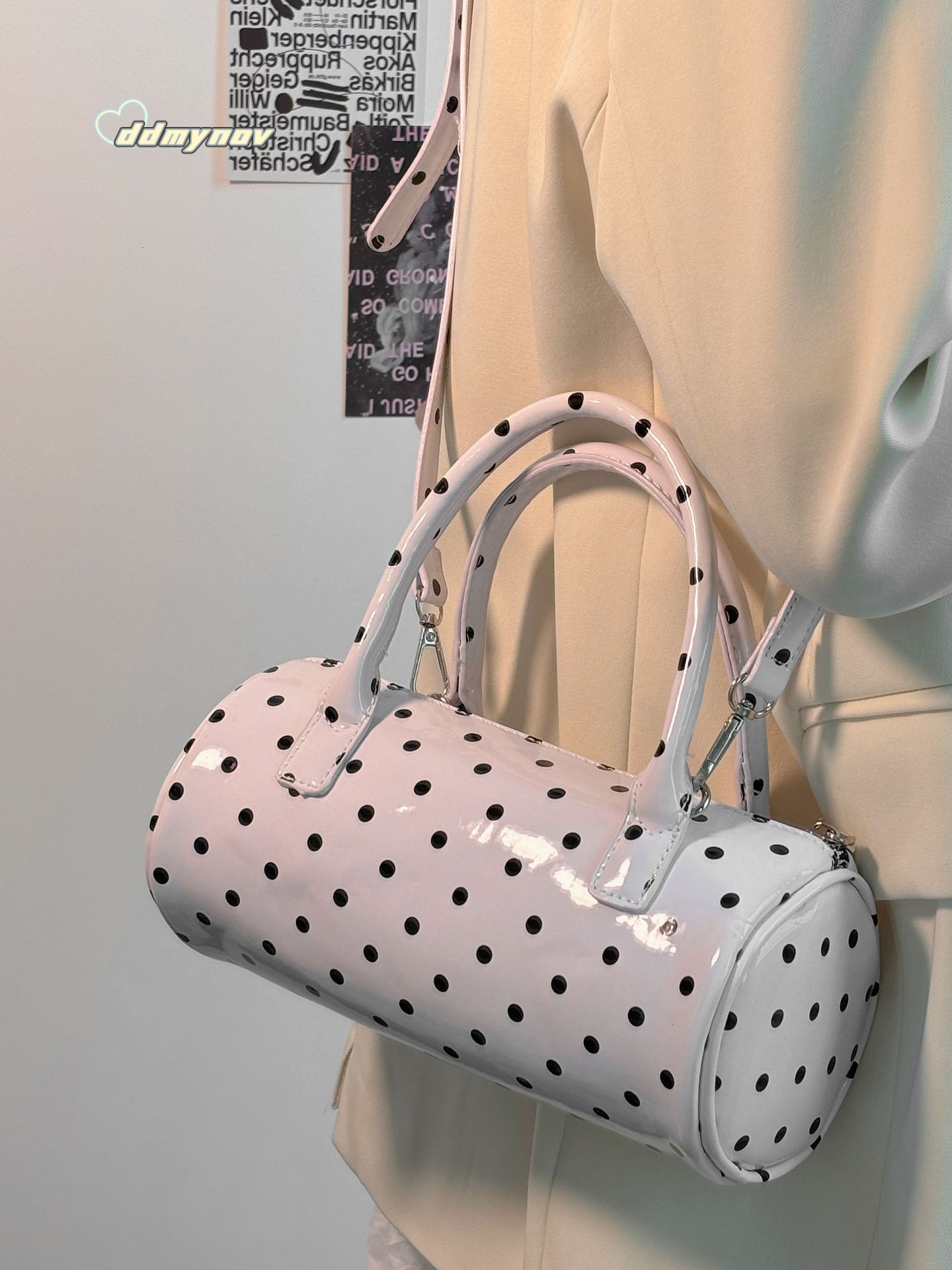 Niche Polka Dot Cake Women's Handbag 2024 New High-Value Commuter Shoulder Fashion Versatile Crossbody Bag ddmynov