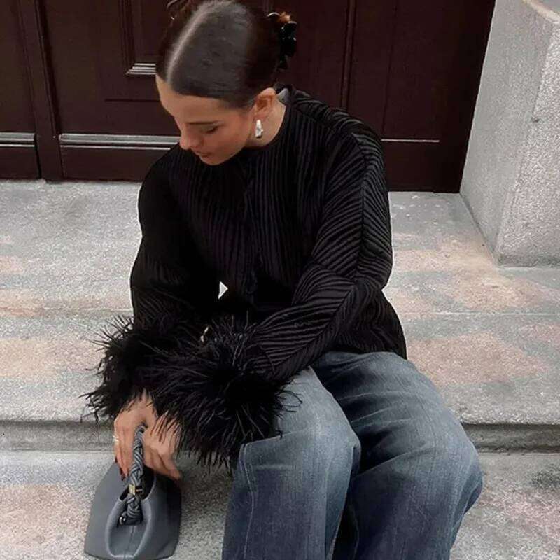 Black Spliced Feather Cuff Lace Up Coat Women Fashion O Neck Long Sleeve Quilted Loose Jacket 2024 Autumn Lady Chic Streetwear