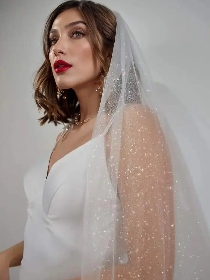 Long Sparkling Bridal Veil Shine Wedding Veil in Golden Hues with Sequins Cathedral Length Golden Veils with Comb V101 250610