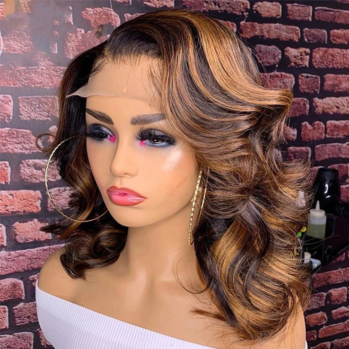 Evidenzia L'onda Del Corpo Bob Wig Capelli Umani In Pizzo Frontale Parrucche Per Capelli Umani Per Donne Miele Bionda 13X4 Parrucca Frontale In Pizz-image