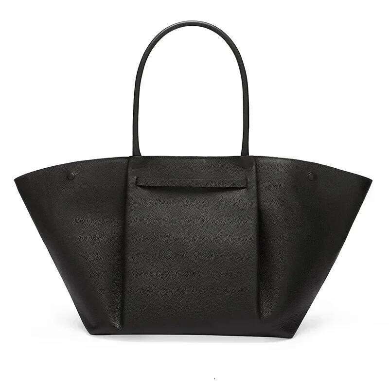 Large Capacity Wing Bags High-end Leather Dumpling Shape Design Large Handbags Shoulder Slanting Cross New Ladies Handbags