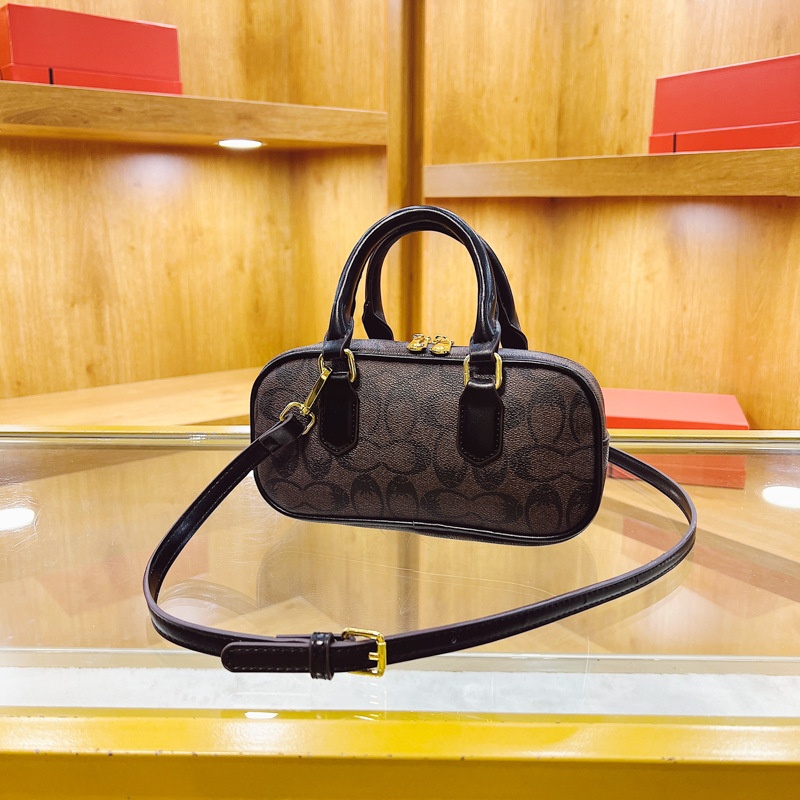 Free Shipping 2025 Designer Women's Luxury New Korean Style Handbag Fashion Single Shoulder Crossbody Bag brown